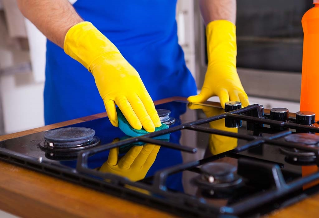 How to Clean Gas Burner Tops
