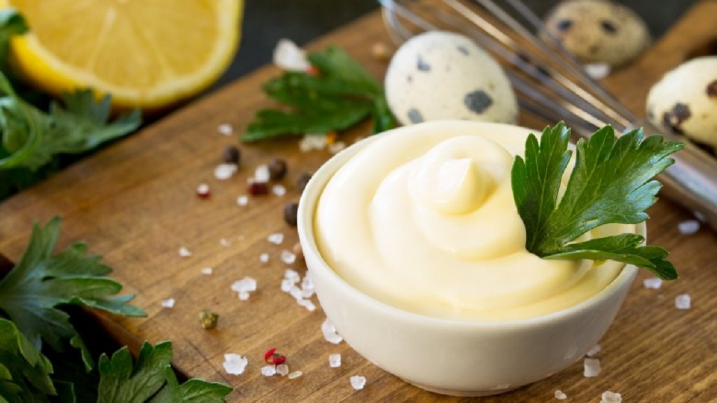 How Much Mayonnaise Equals One Egg White?